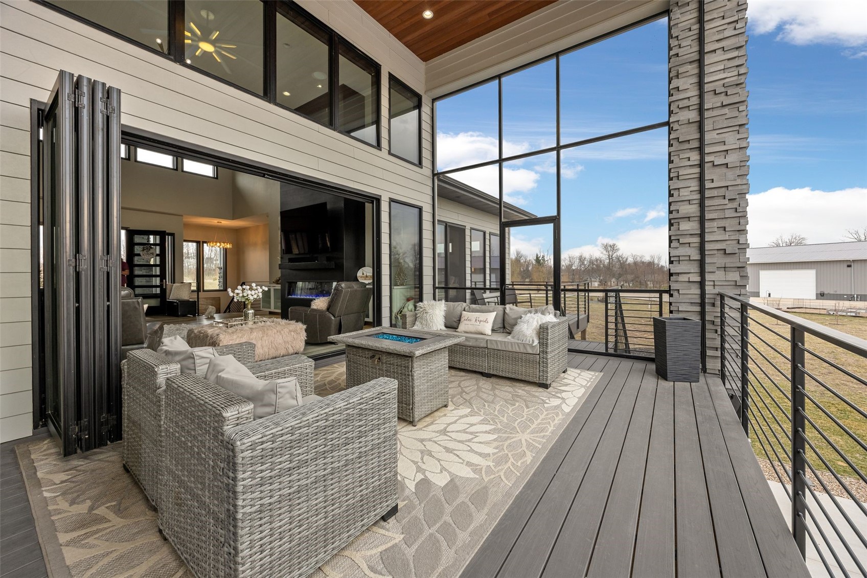 Cedar Rapids, Iowa, 52411, United States, 5 Bedrooms Bedrooms, ,5 BathroomsBathrooms,Residential,Active,2030934