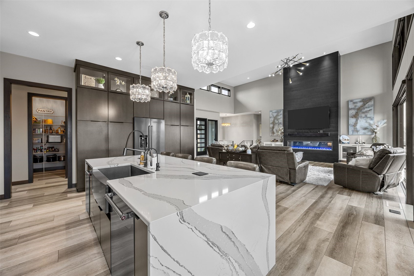 Cedar Rapids, Iowa, 52411, United States, 5 Bedrooms Bedrooms, ,5 BathroomsBathrooms,Residential,Active,2030934