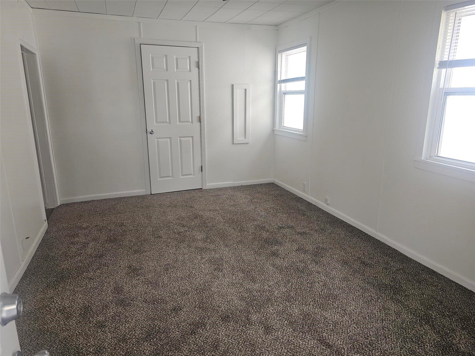 1325 Maplewood Drive NE