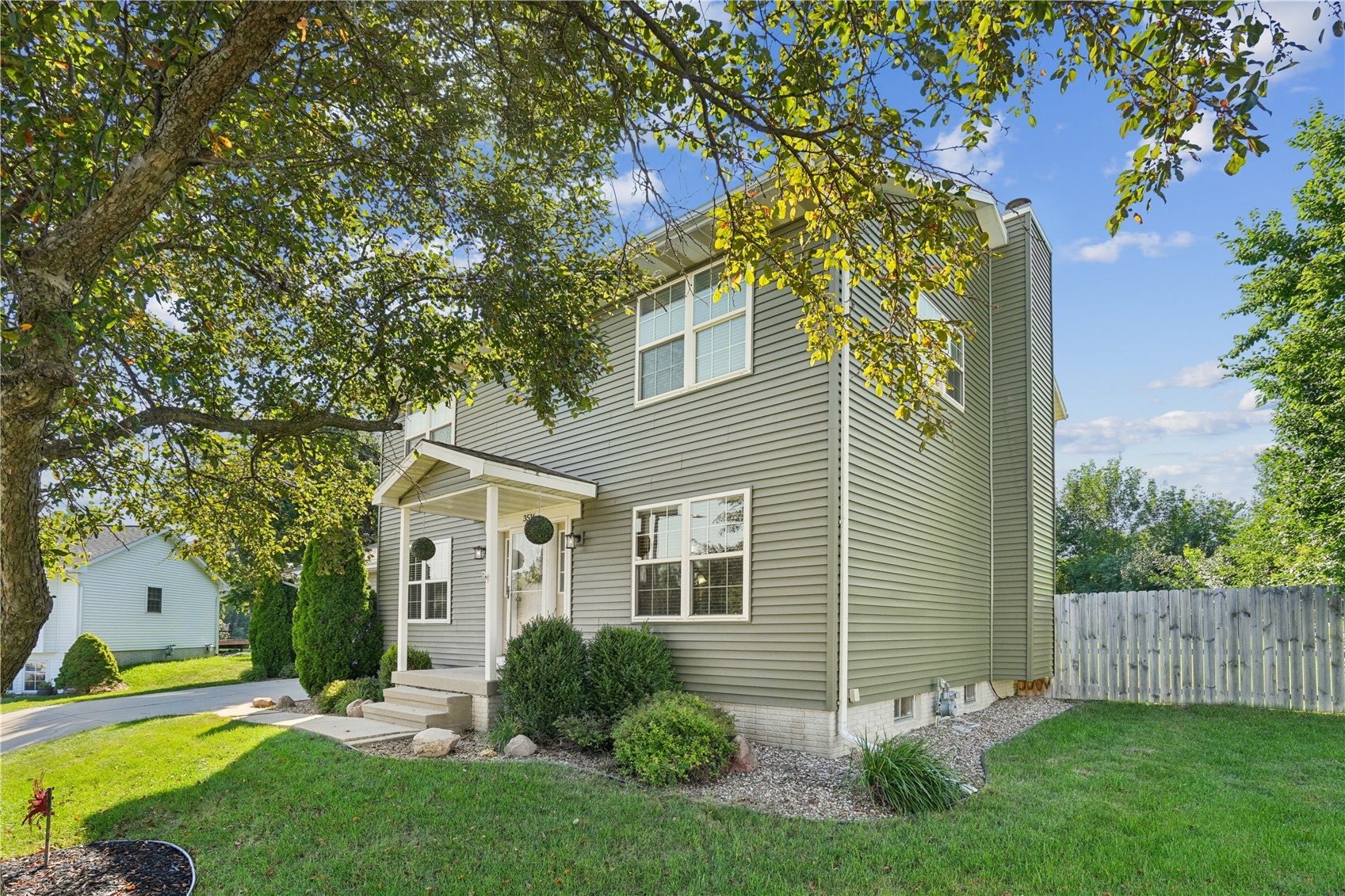 3516 Amanda Court NW