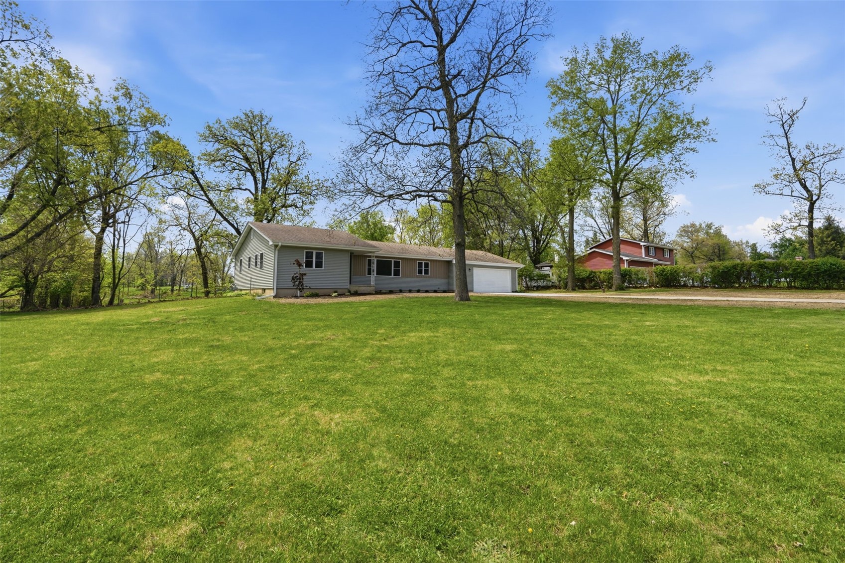 1033 Rolling Glen Drive