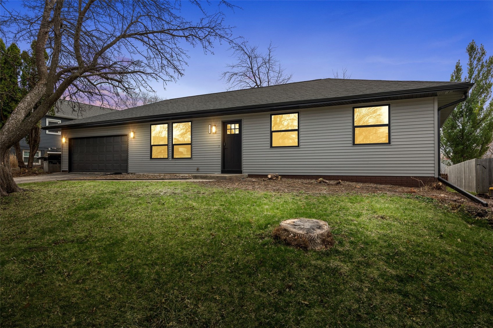 1505 Cottonwood Lane NE