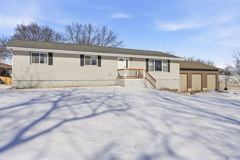 626 Grove Street Central City IA 52214