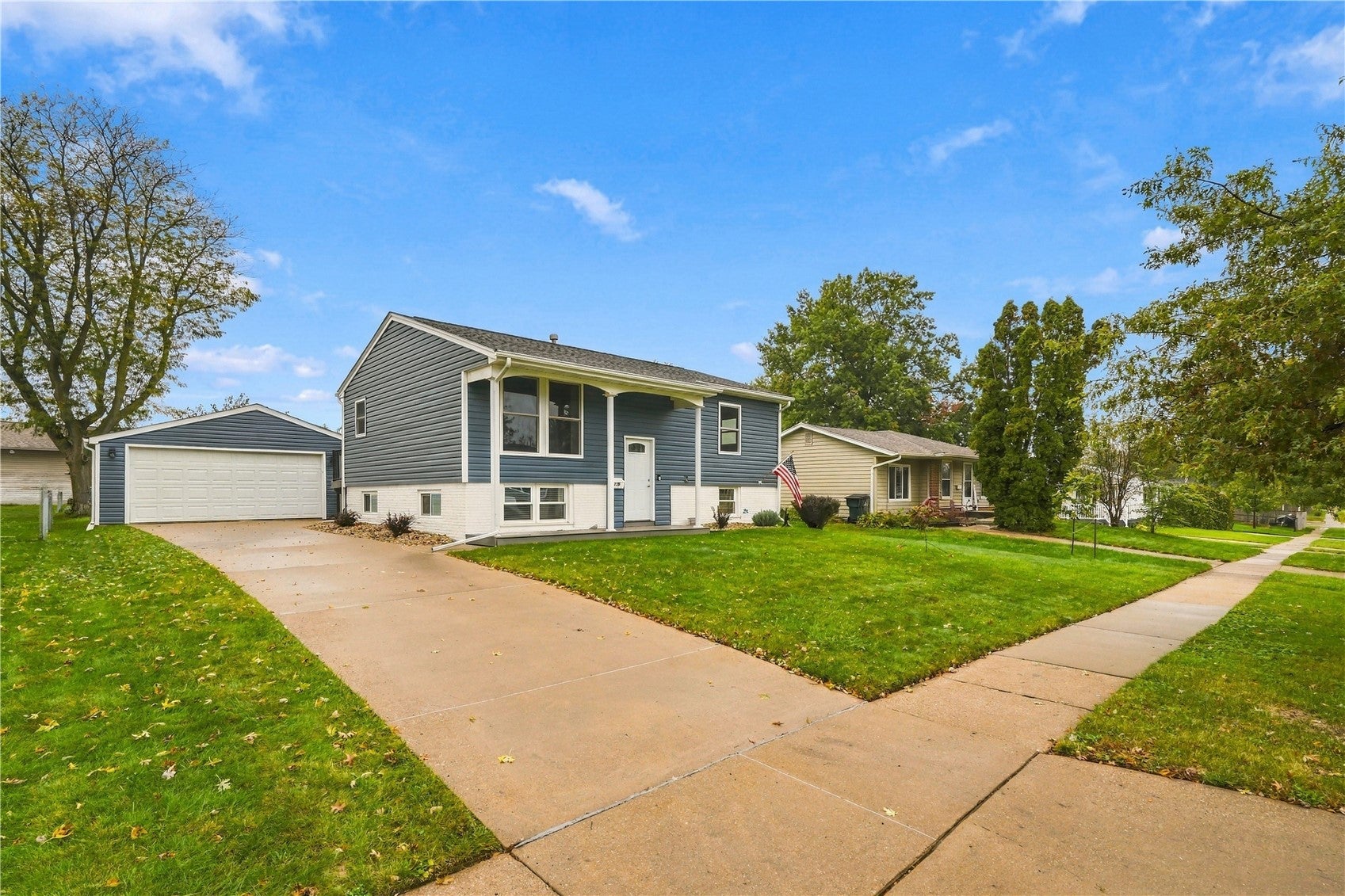 220 Fleetwood Road SW