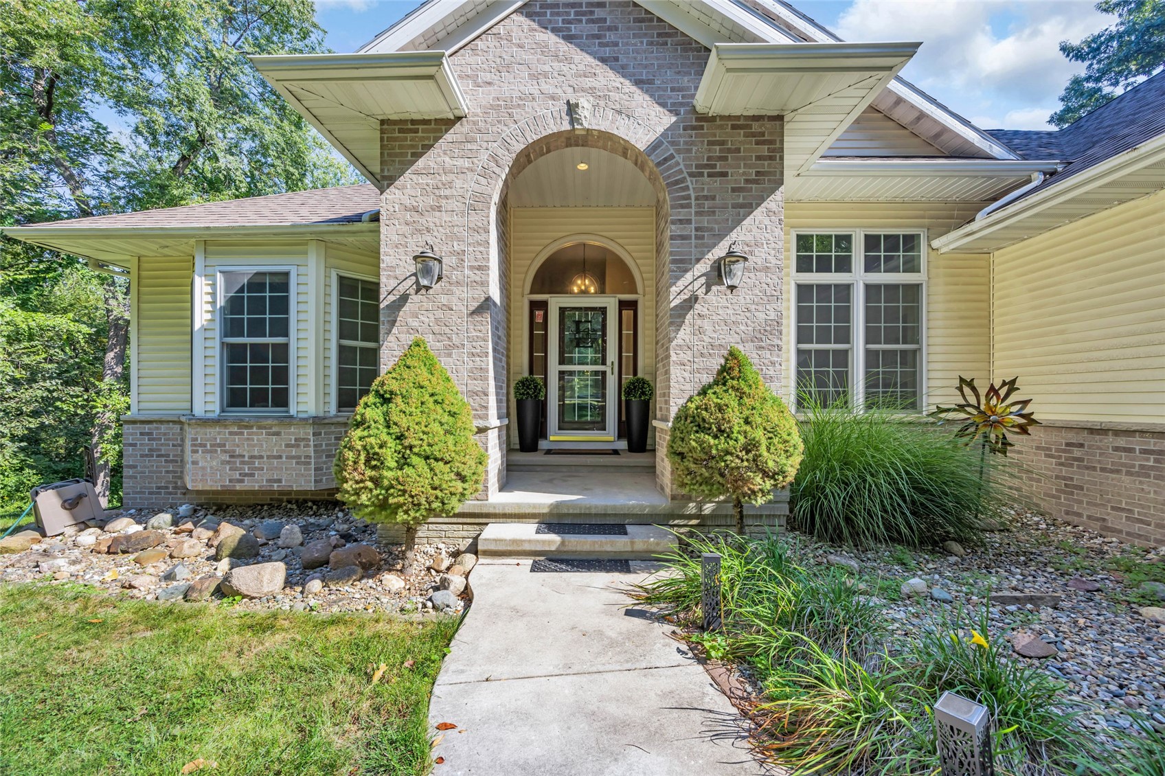 2722 NW Royal Oaks Dr