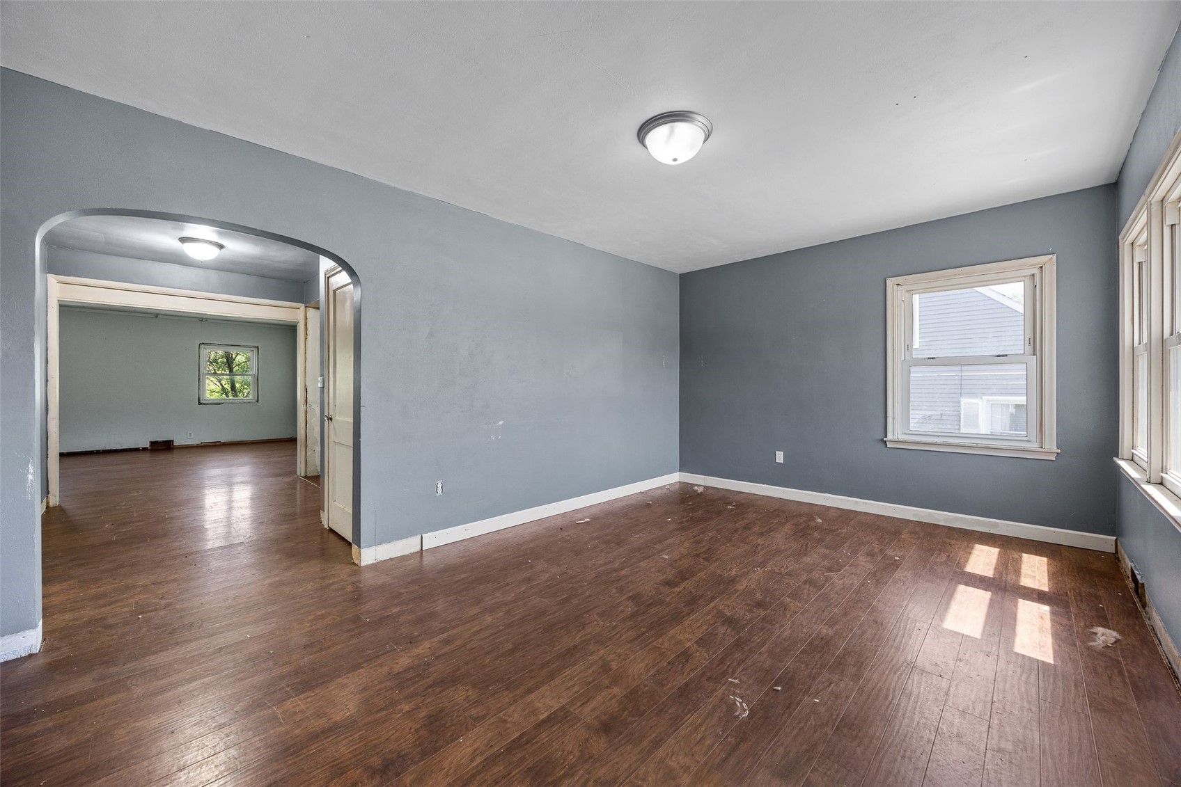 1050 27th Street NE