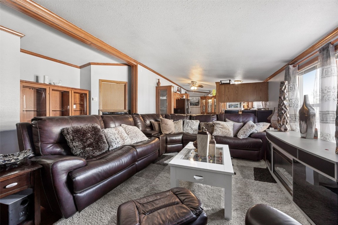 279 Paddock Circle