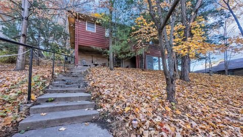 435 Lee Street Iowa City IA 52246