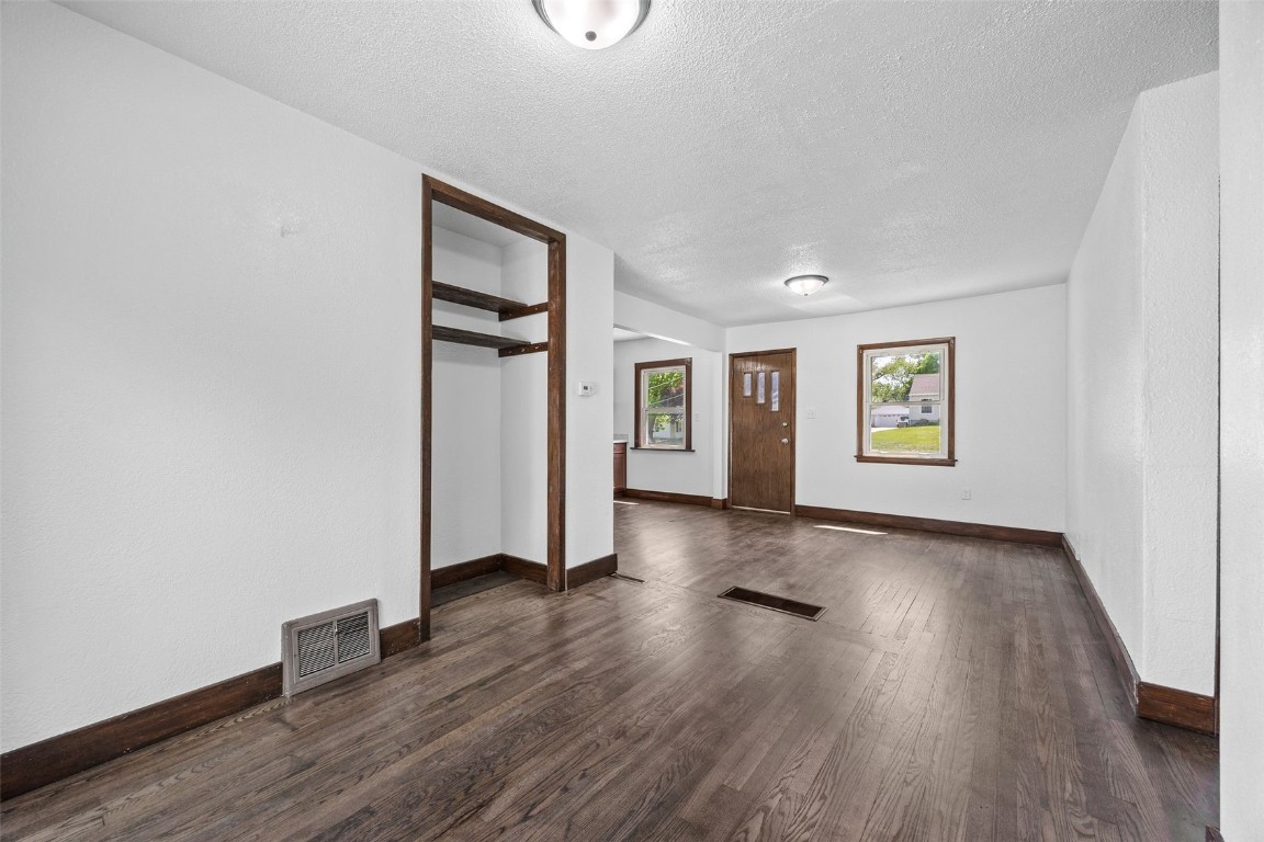 1223 Memorial Drive SE