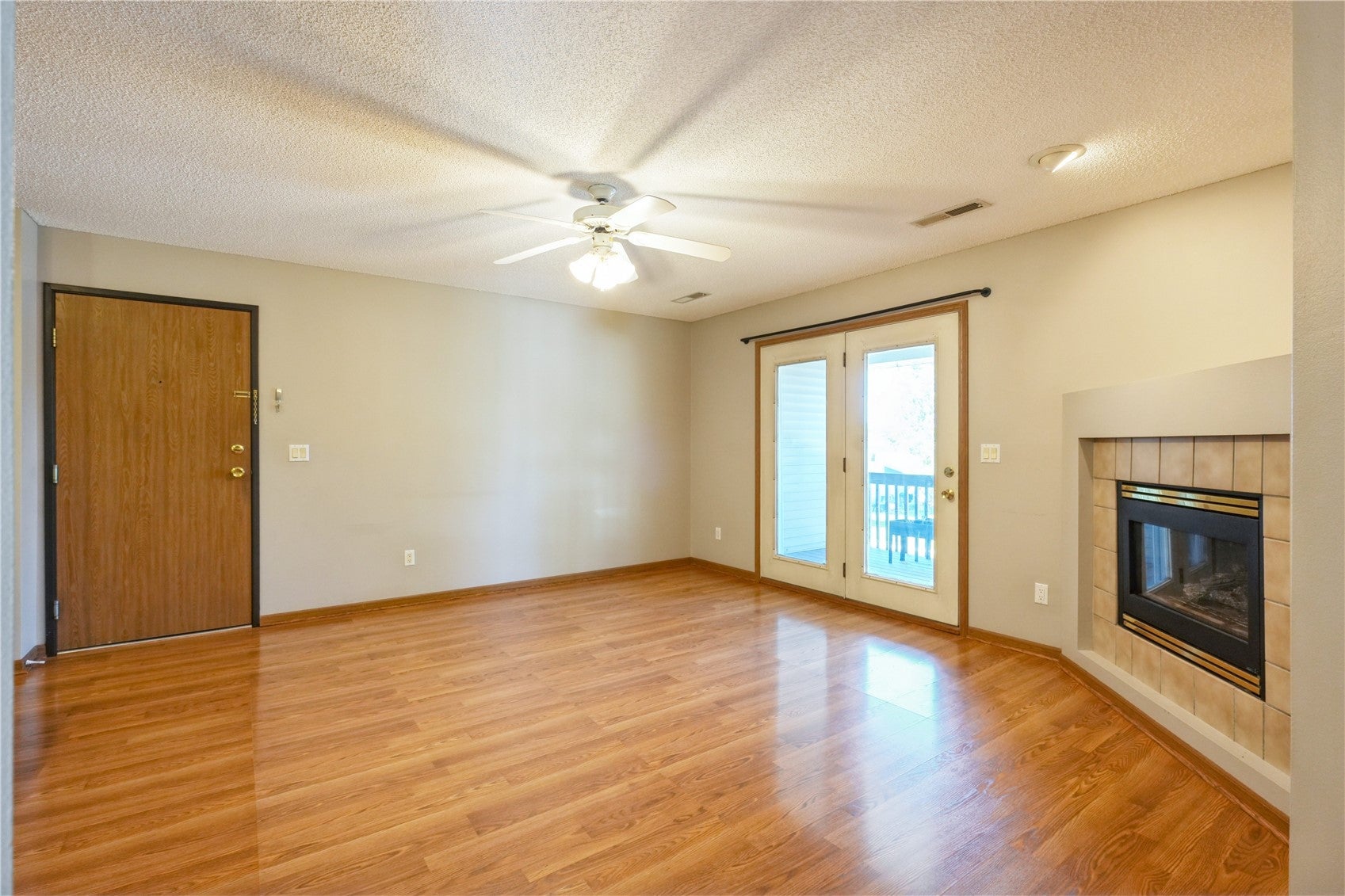 560 Augusta Circle #9
