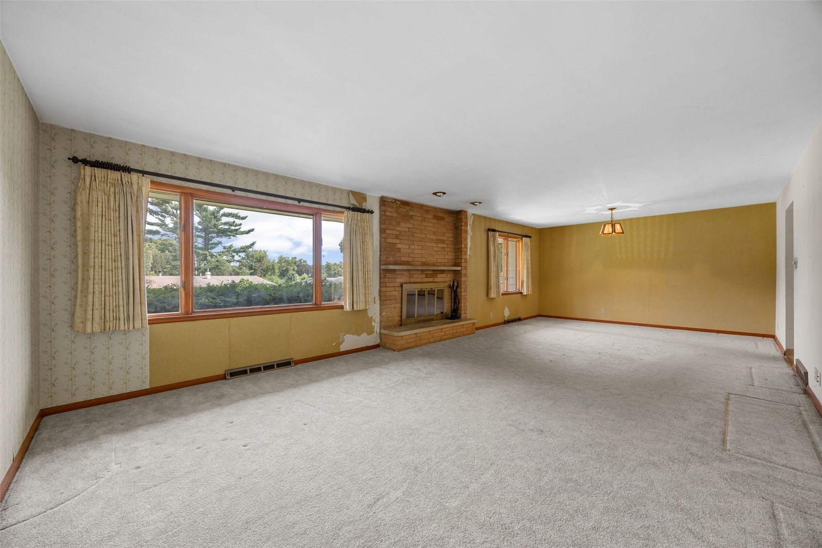 3813 Tomahawk Trail SE