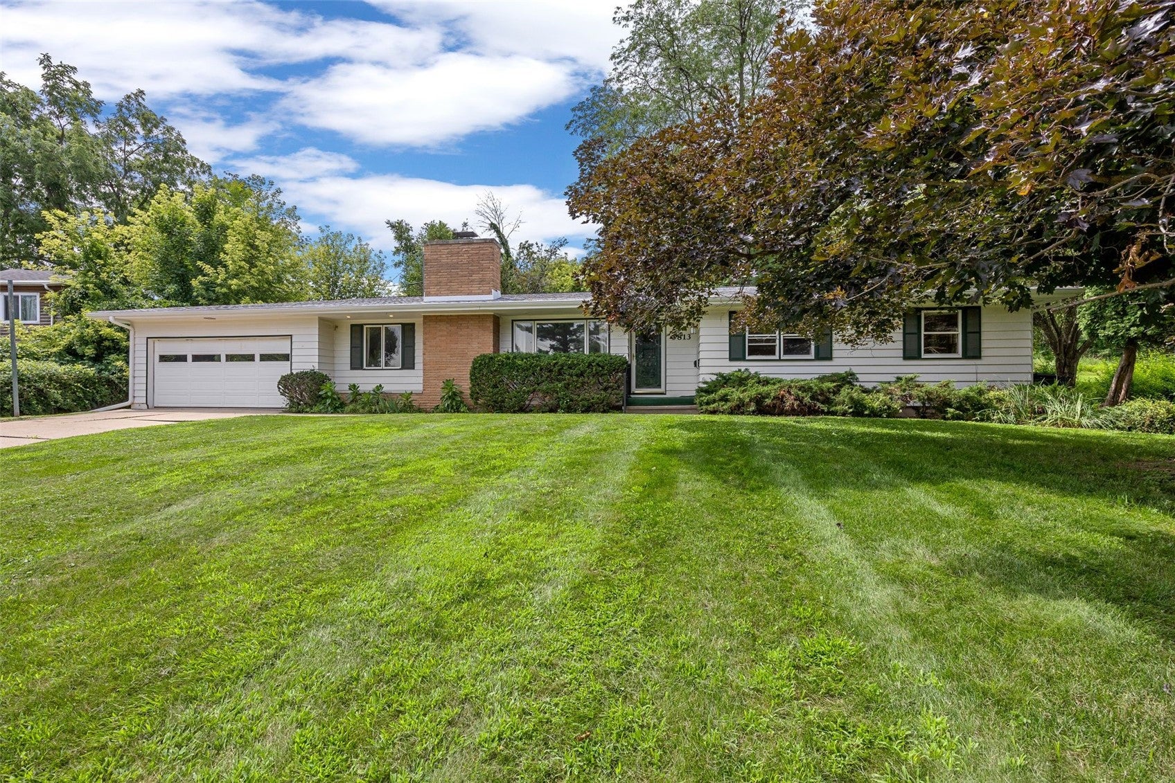 3813 Tomahawk Trail SE