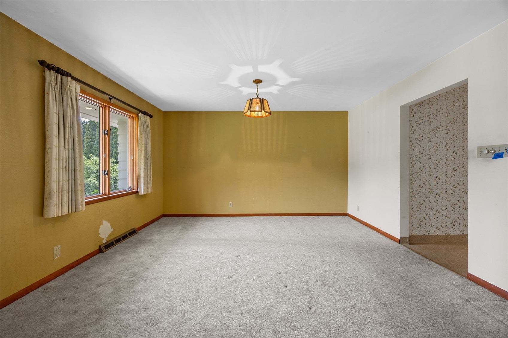 3813 Tomahawk Trail SE