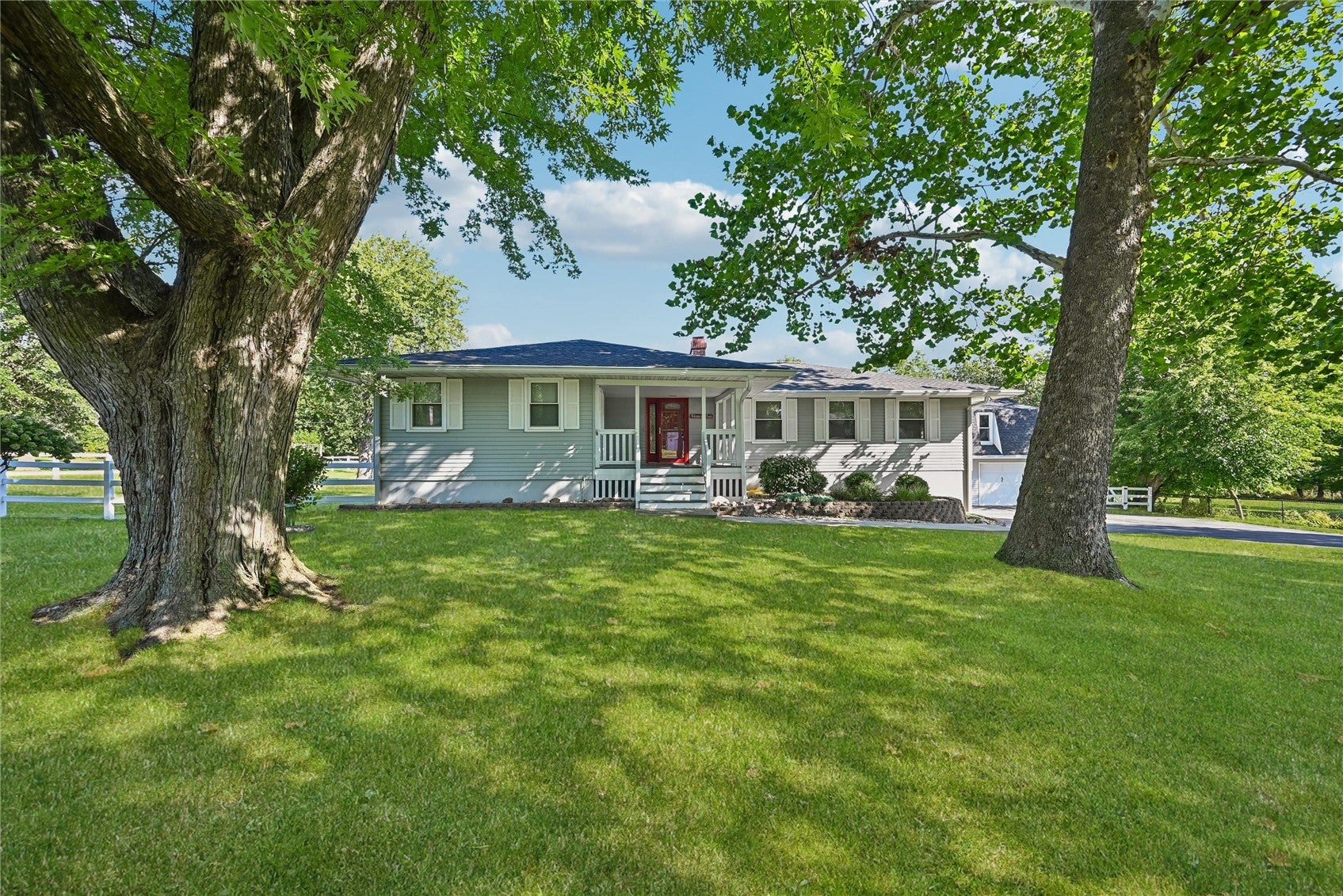 1022 Rolling Glen Drive