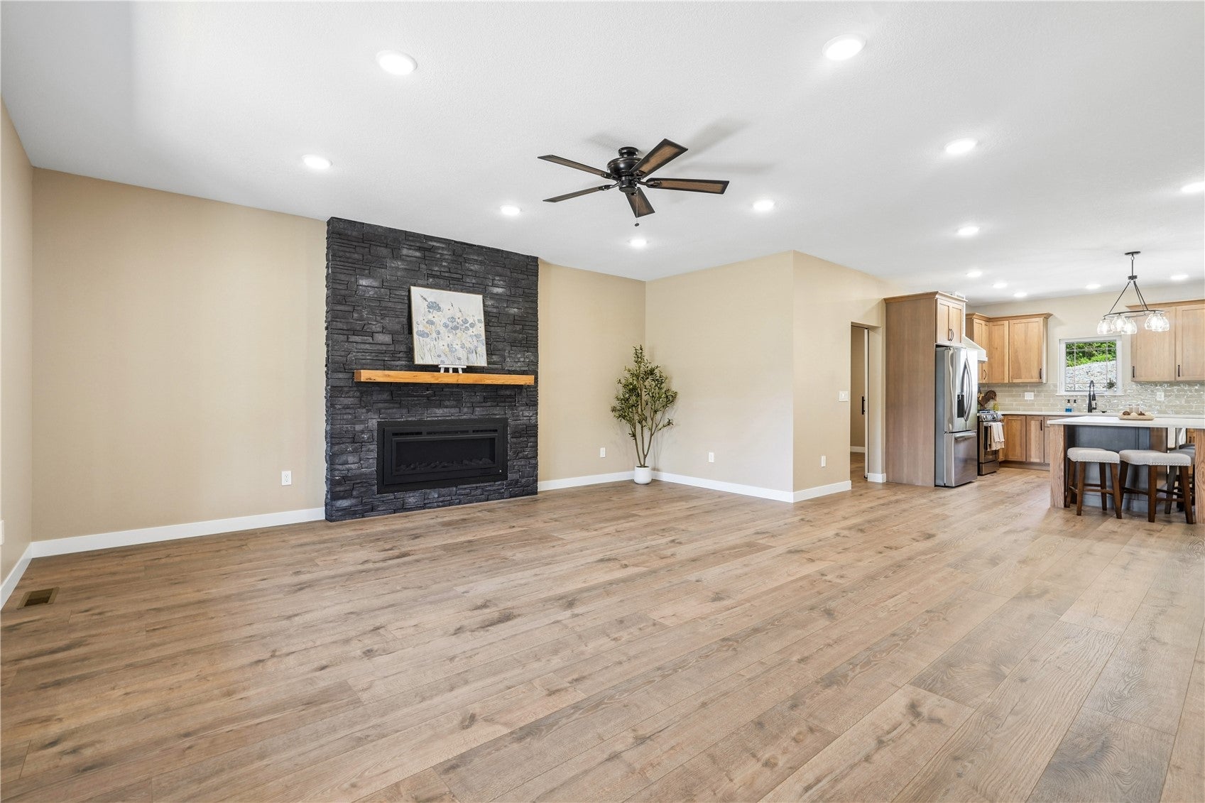 5630 Seminole Valley Trail NE