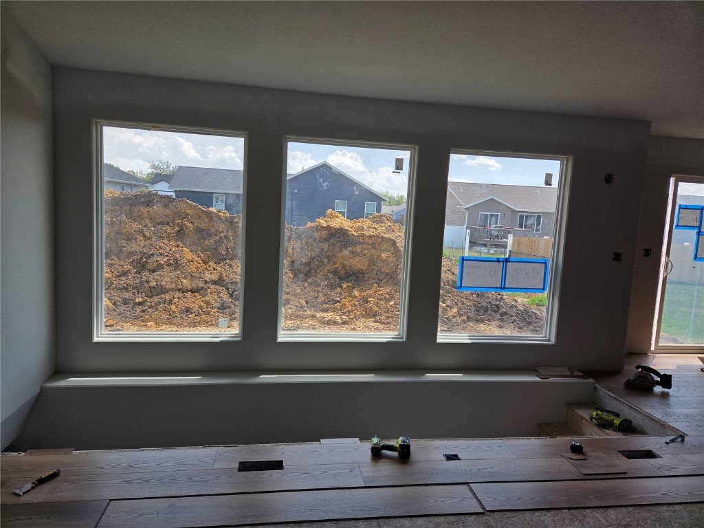 6133 Glenwood Drive