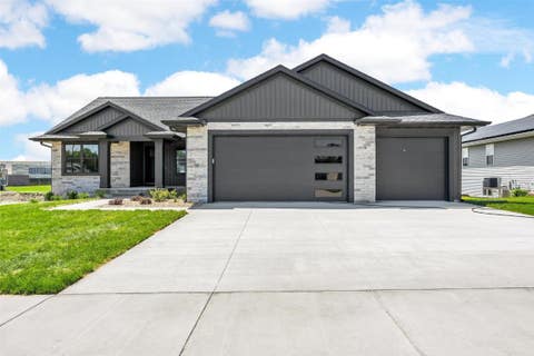 Featured picture for the property 2401436