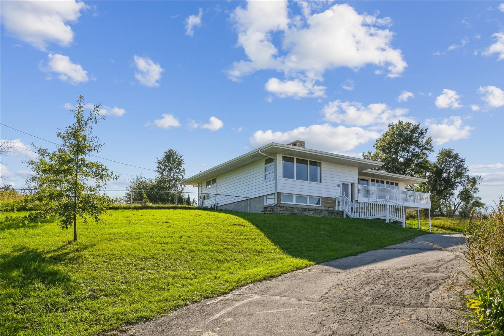 95 Allview Drive SW