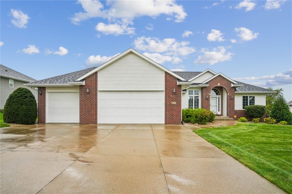 403 WILDFLOWER DR, FAIRFAX, IA 52228 - Image bf811f8b7978fa3555d11b8ef96fadf4/638285778