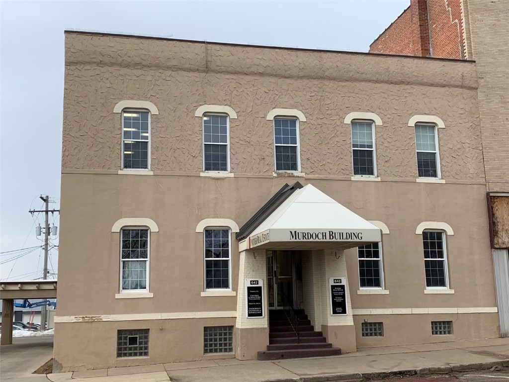 Photo 1 of 4 — 642 10th Street 101, Marion, IA 52302
