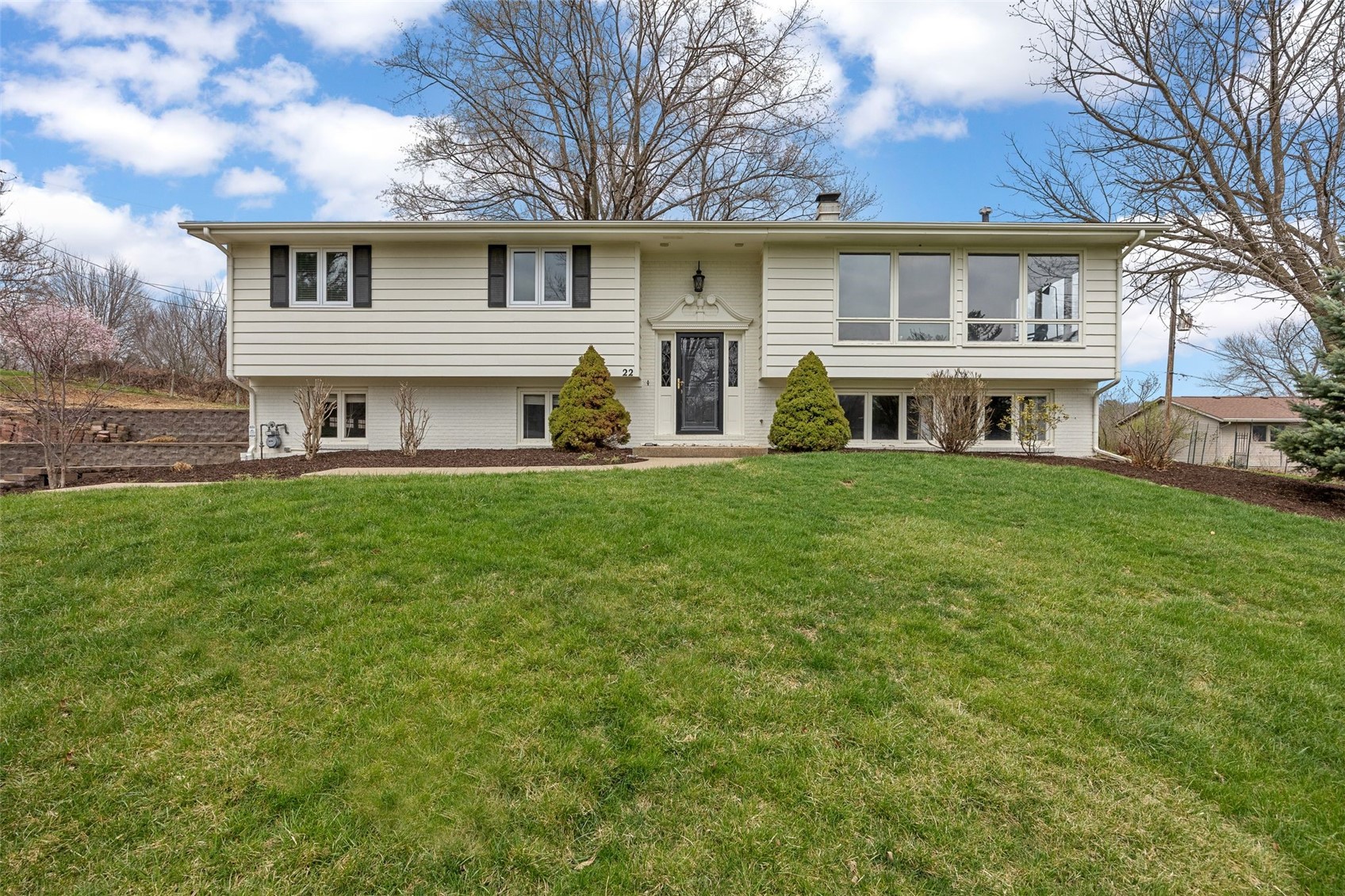 22 Fairview Knoll NE