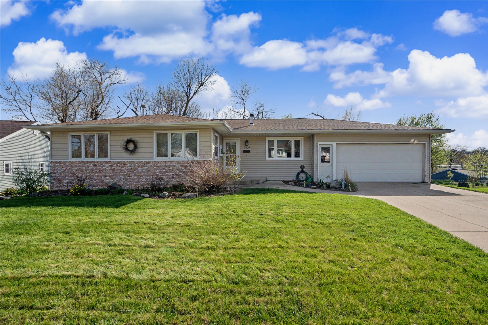 3929 Nancy Jane Lane