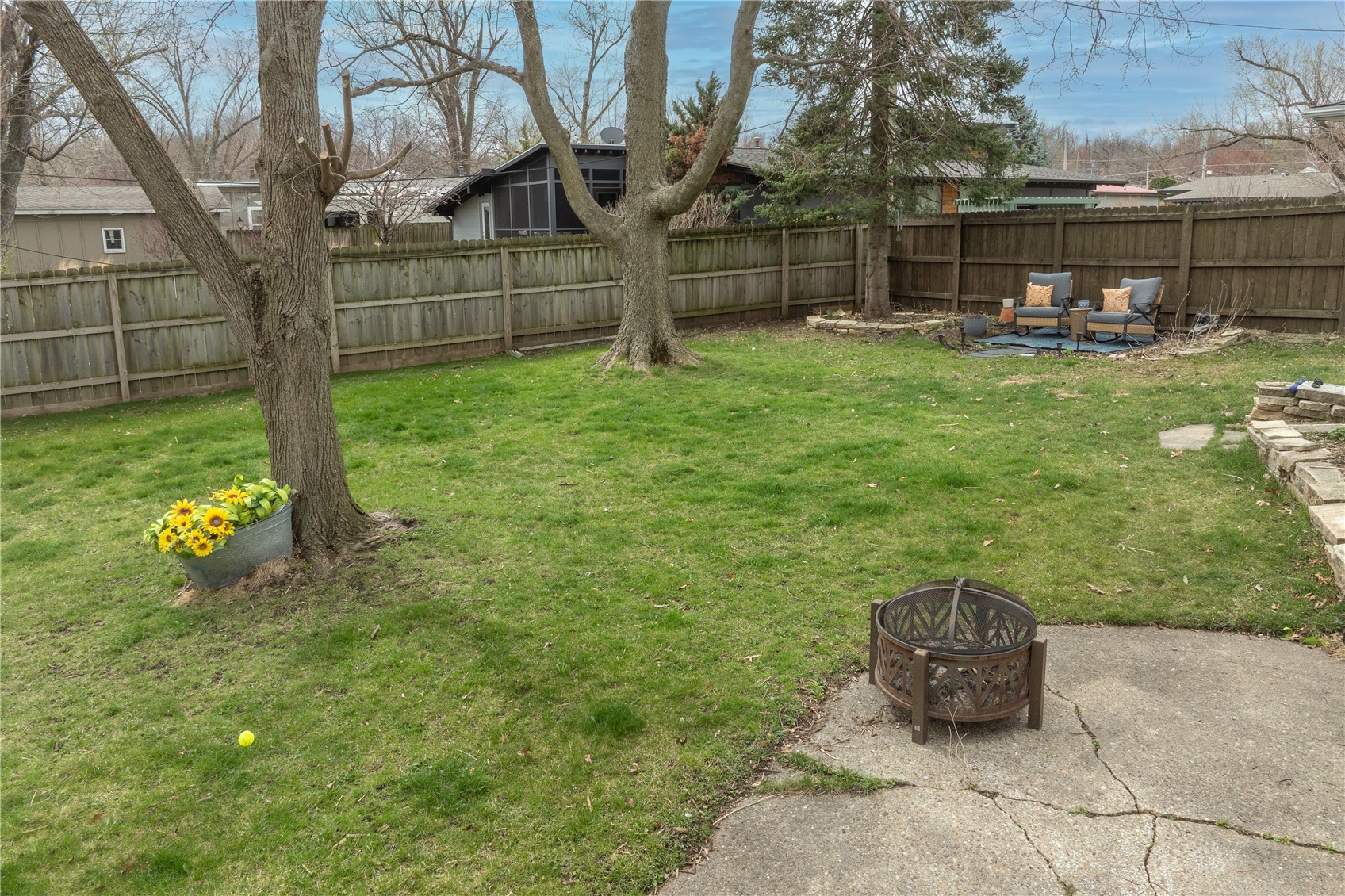 2237 Evergreen Street NE