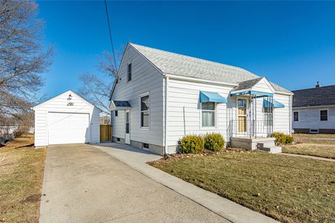 214 Main Street Center Point IA 52213