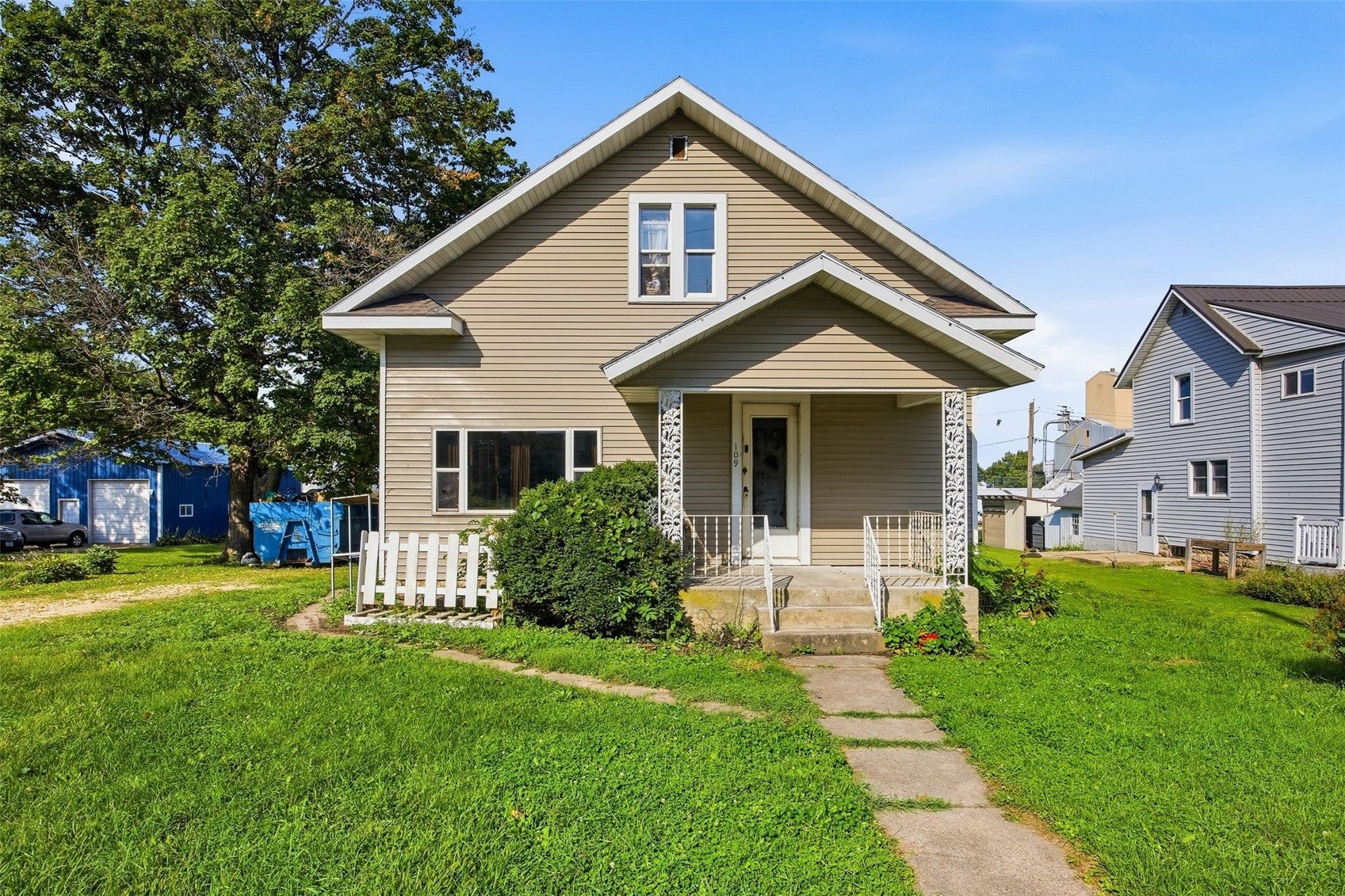 109 S Front Street