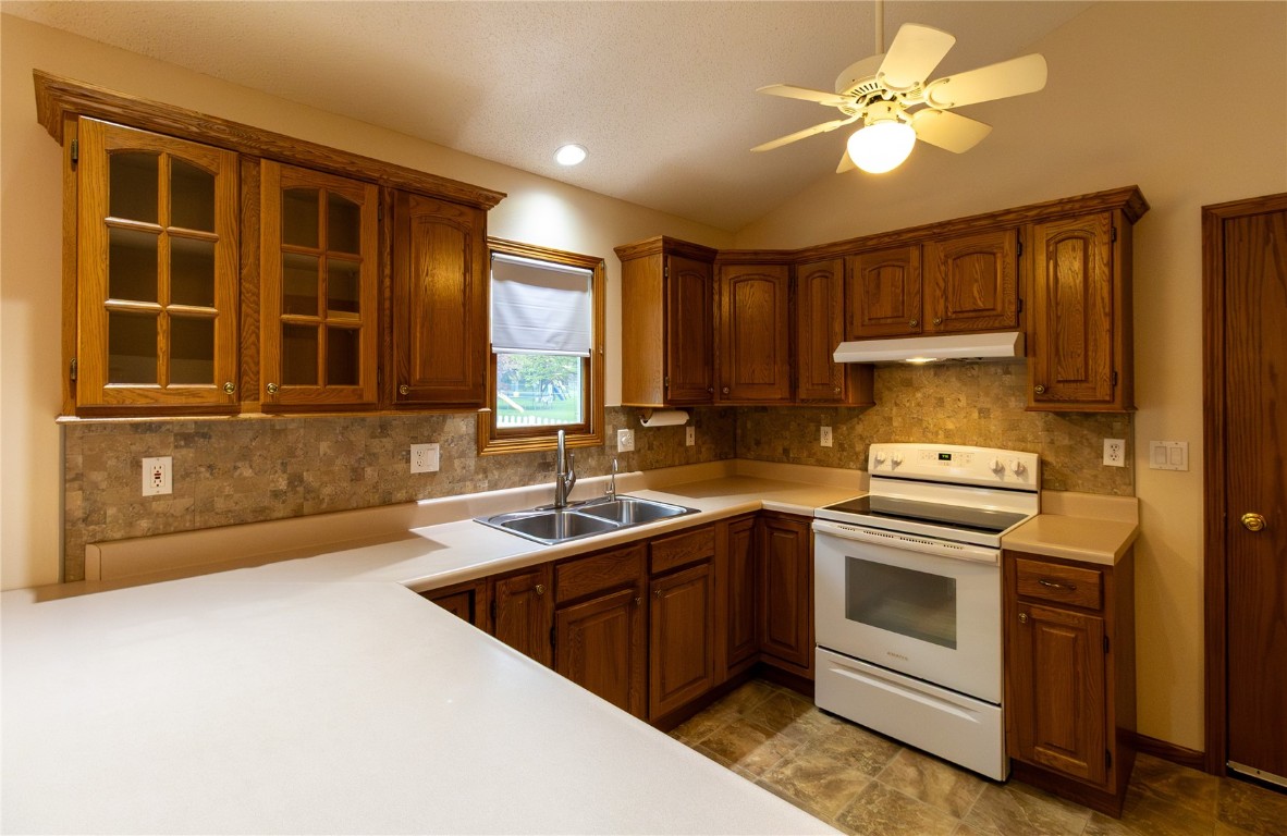 349 Aaron Court SW