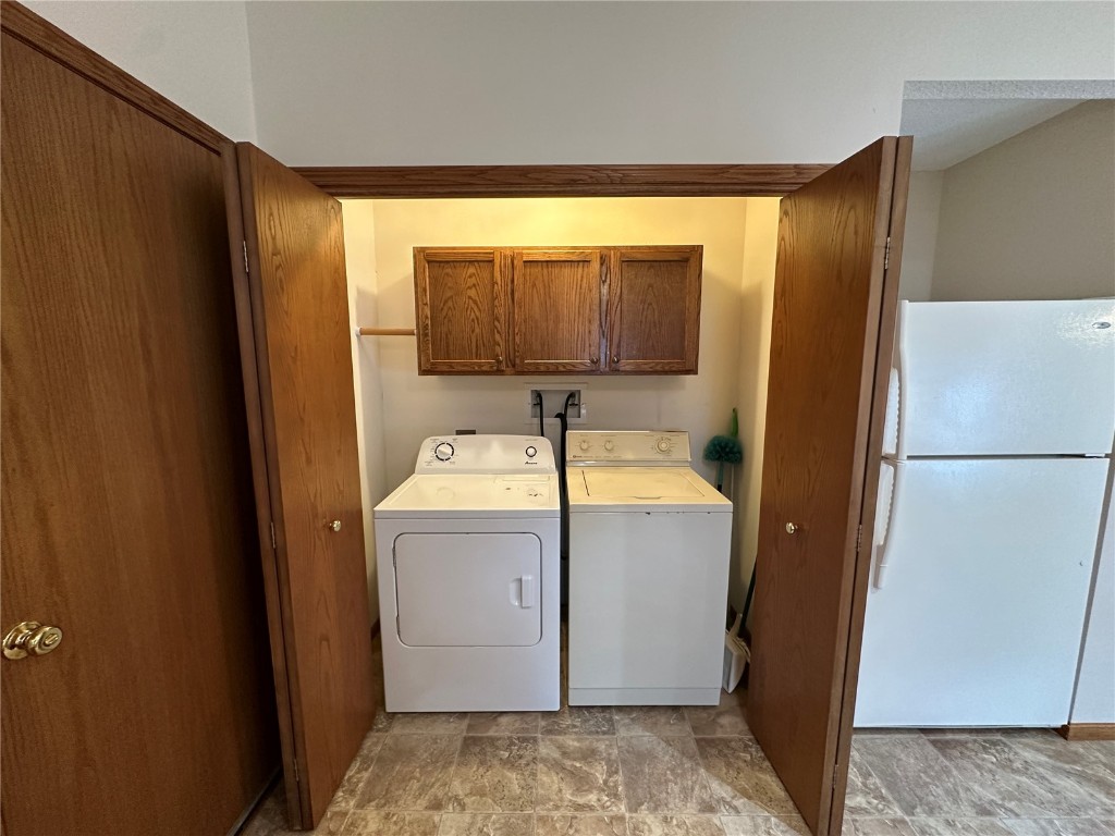 349 Aaron Court SW