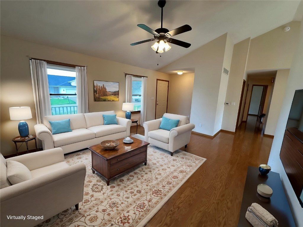 349 Aaron Court SW