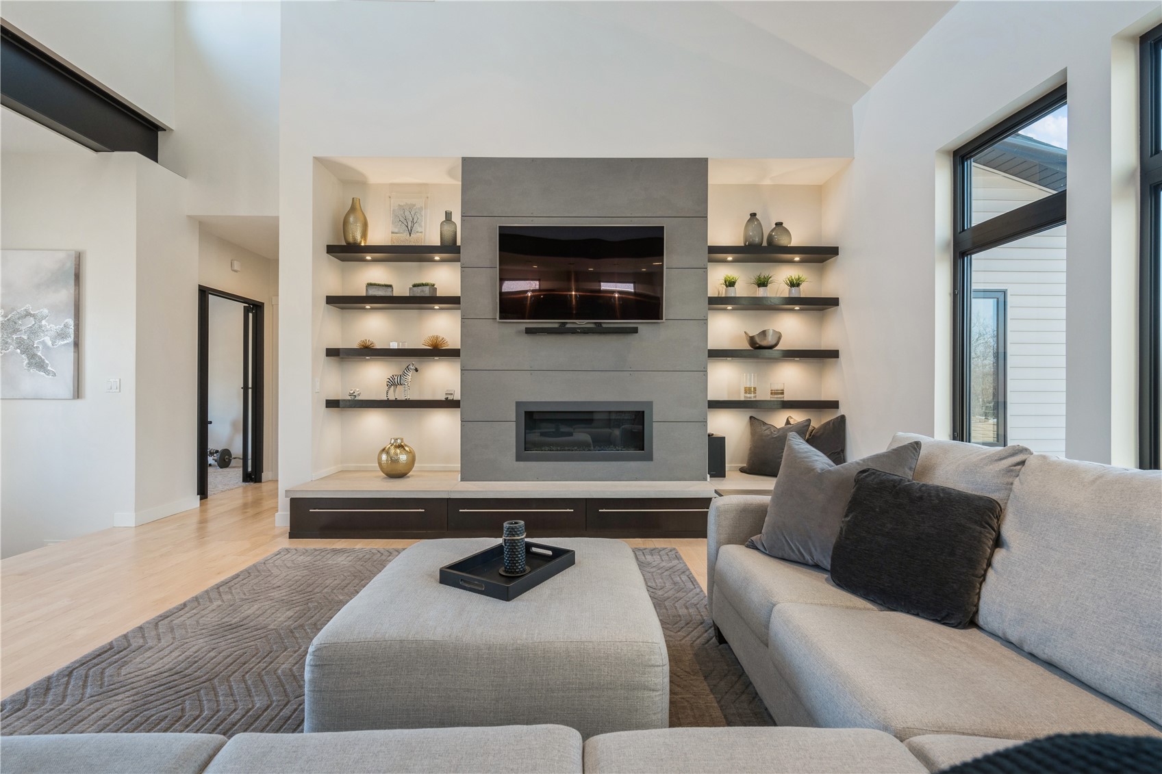 1350 Spring Ridge Ct NE