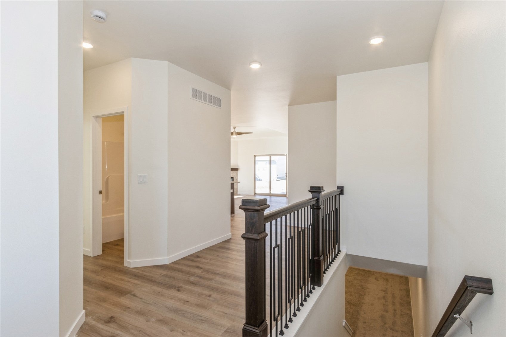 407 Solstice Court