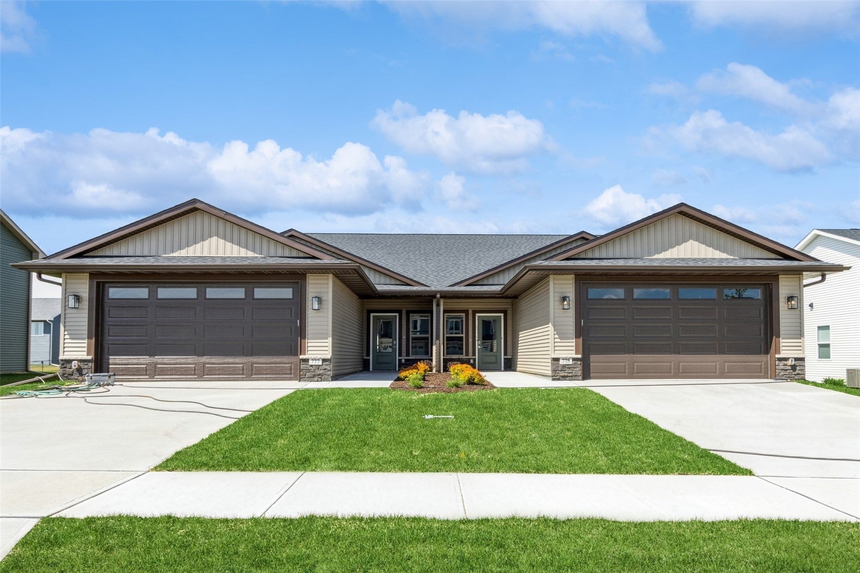 407 Solstice Court