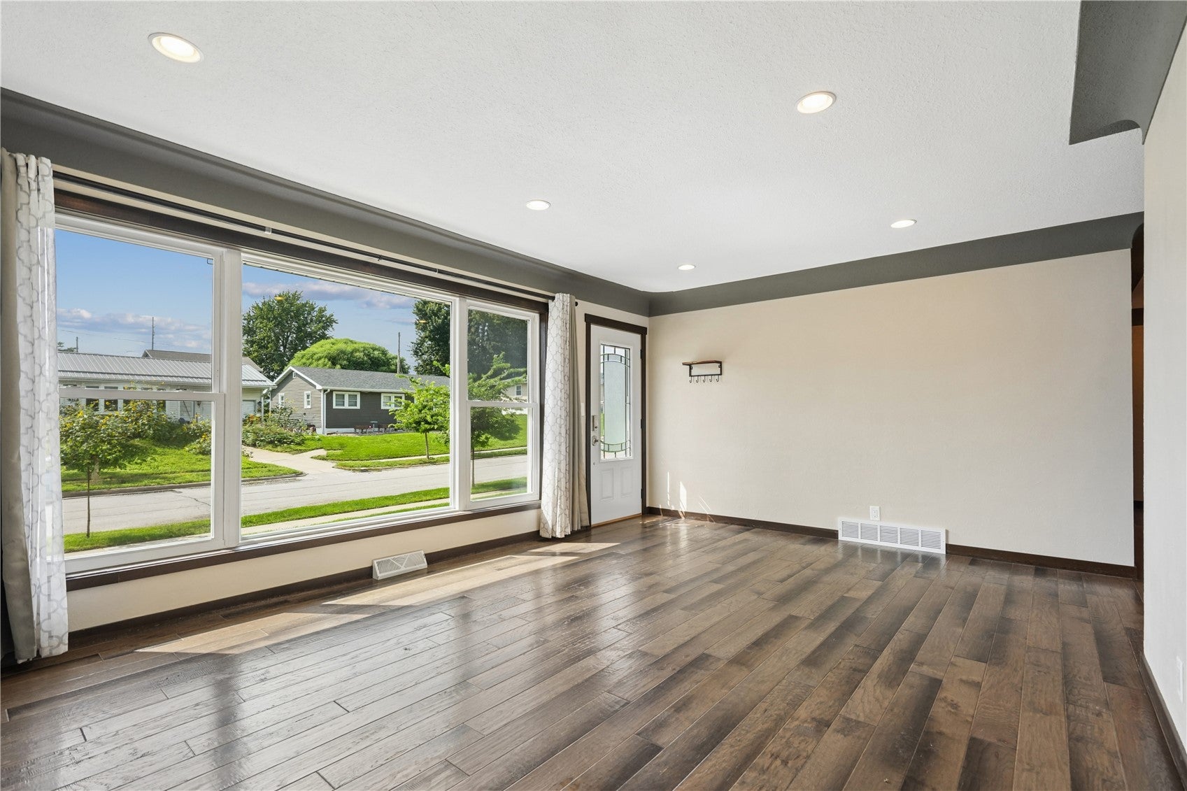 119 La Salle Drive SW