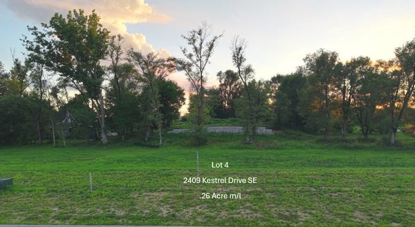 2409 KESTREL DR SE, CEDAR RAPIDS, IA 52403 - Image c7b0b0f4b5a72b50f27c7a3675a2dae0/1154421909
