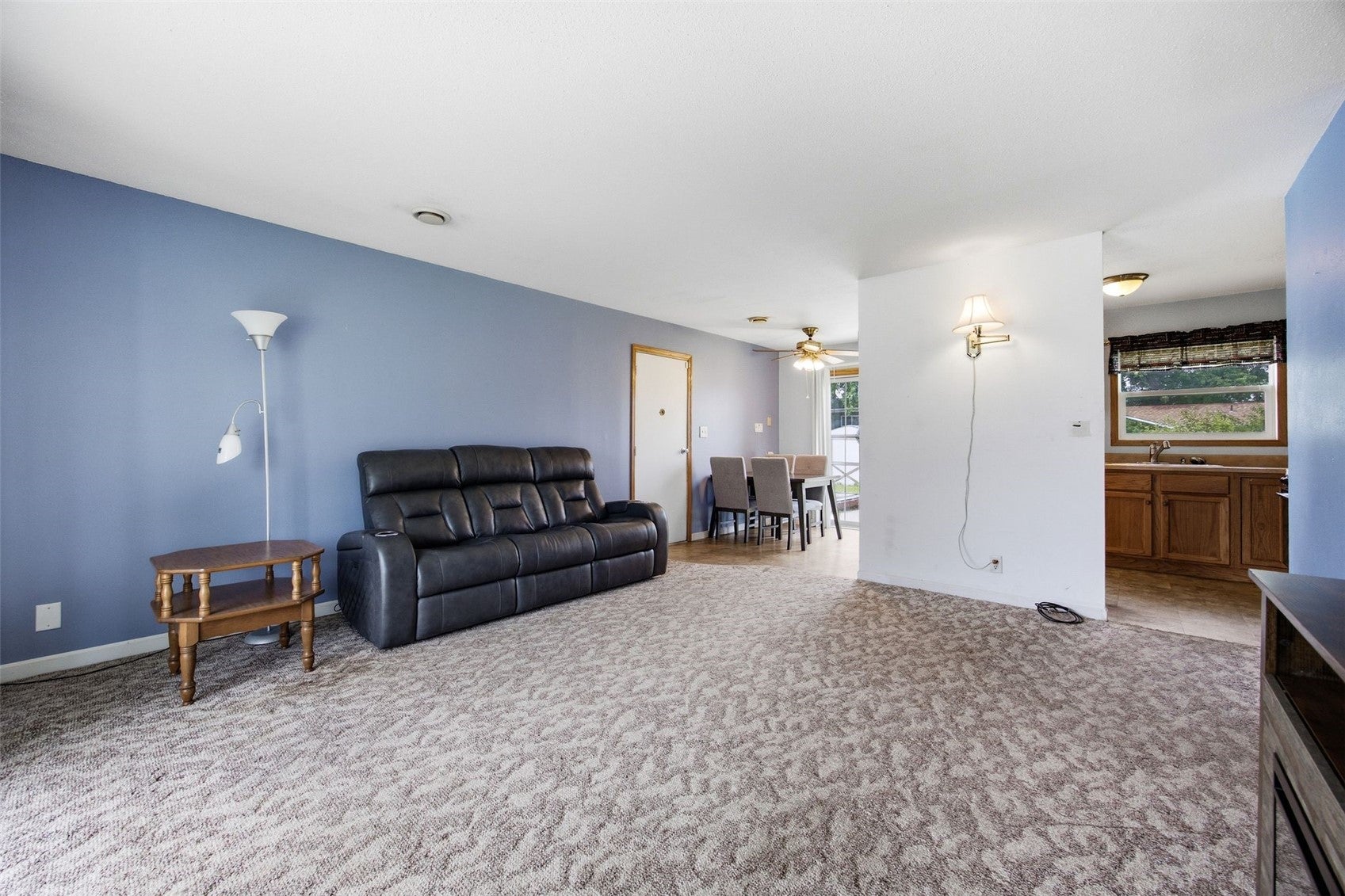 900 S 6th Street