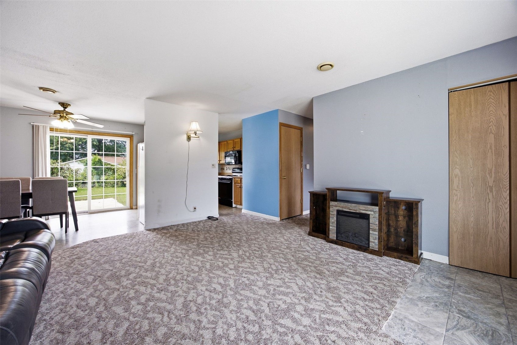 900 S 6th Street