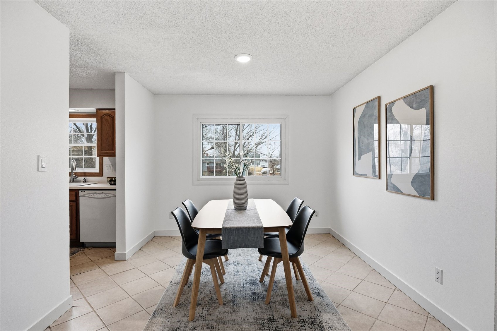 3008 Circle Hill Court NE