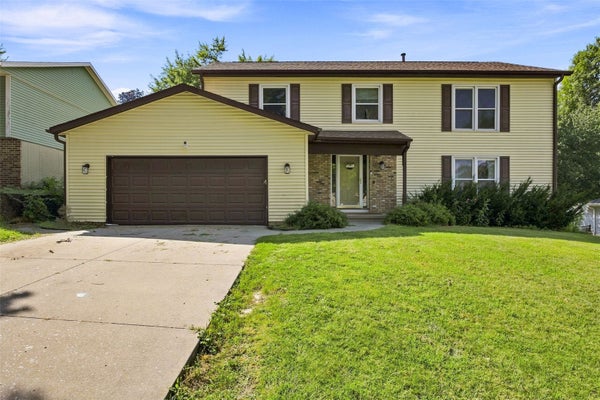 6921 LARKWOOD DR NE, CEDAR RAPIDS, IA 52402 - Image c835ab12d993203b426a67c1afdf2d7e/2985032069