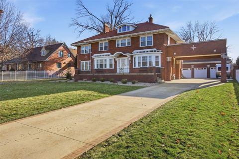 2249 Grande Avenue SE Cedar Rapids IA 52403