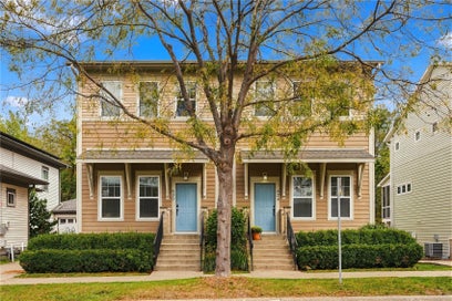 628 Walker Cir Iowa City IA 52245
