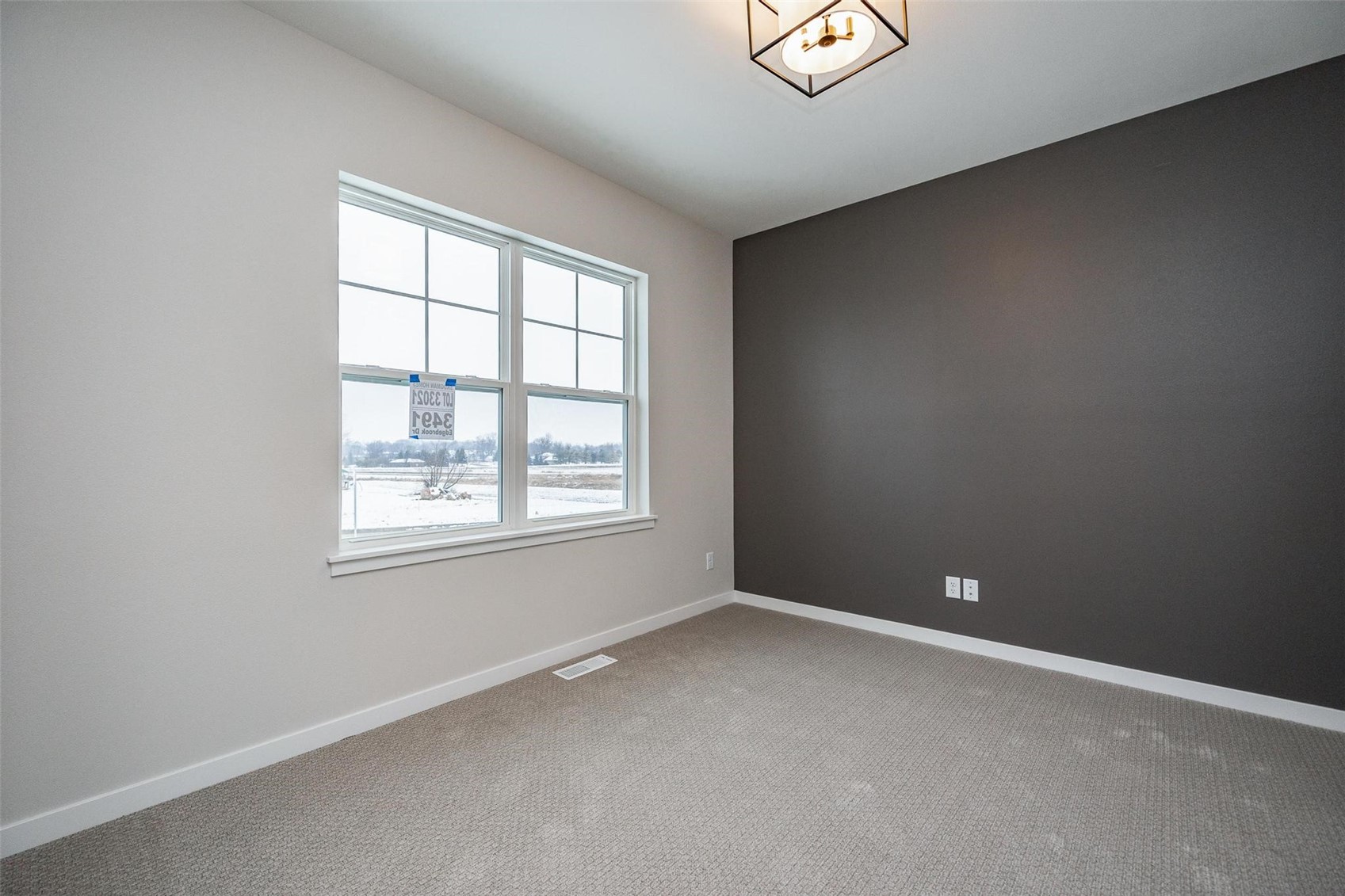 233 McCarran Avenue NE