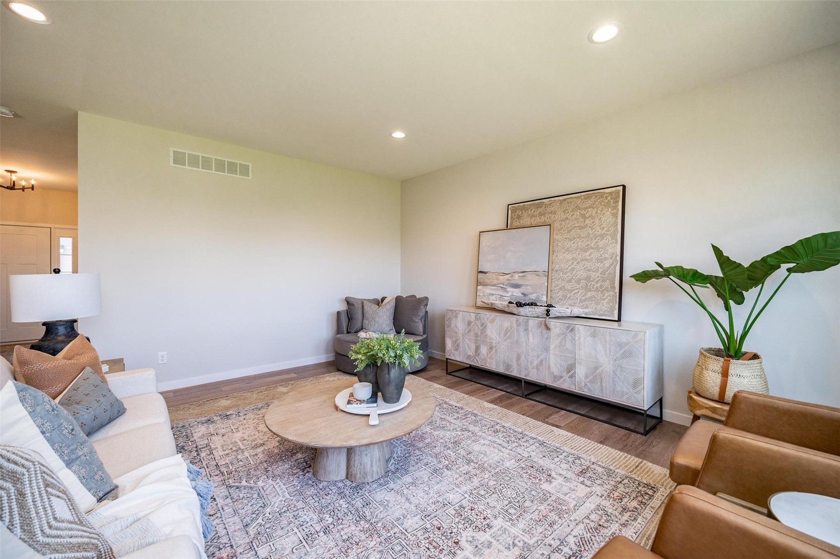 233 McCarran Avenue NE