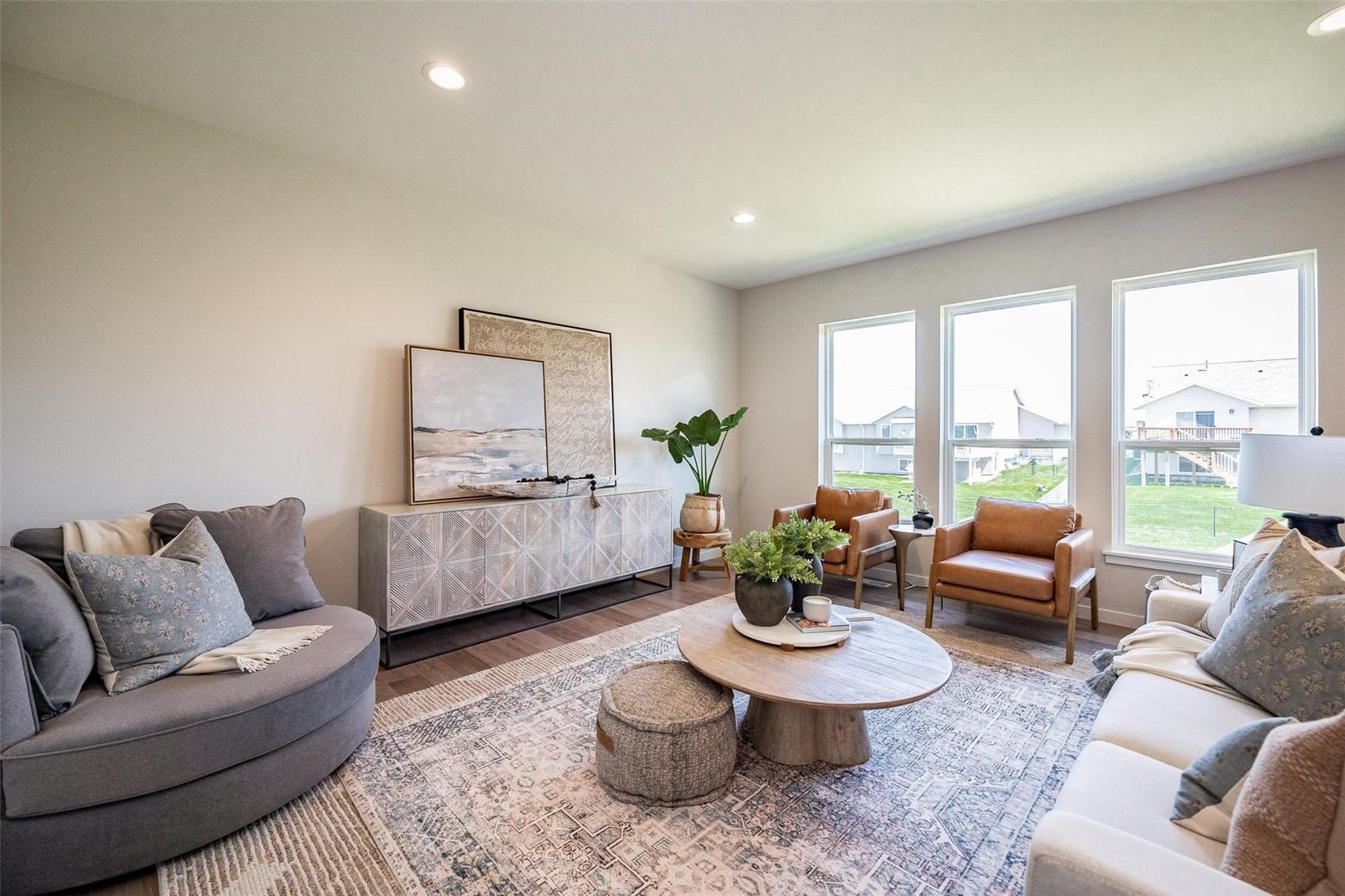 233 McCarran Avenue NE