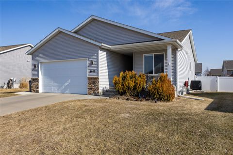 8608 Flatbush Court NE Cedar Rapids IA 52402