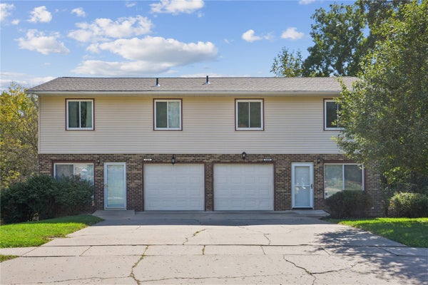 1409 EASTVIEW DR, CORALVILLE, IA 52241 - Image cde9bb3bba966a9f79b900a1fe56a4e9/2008329473