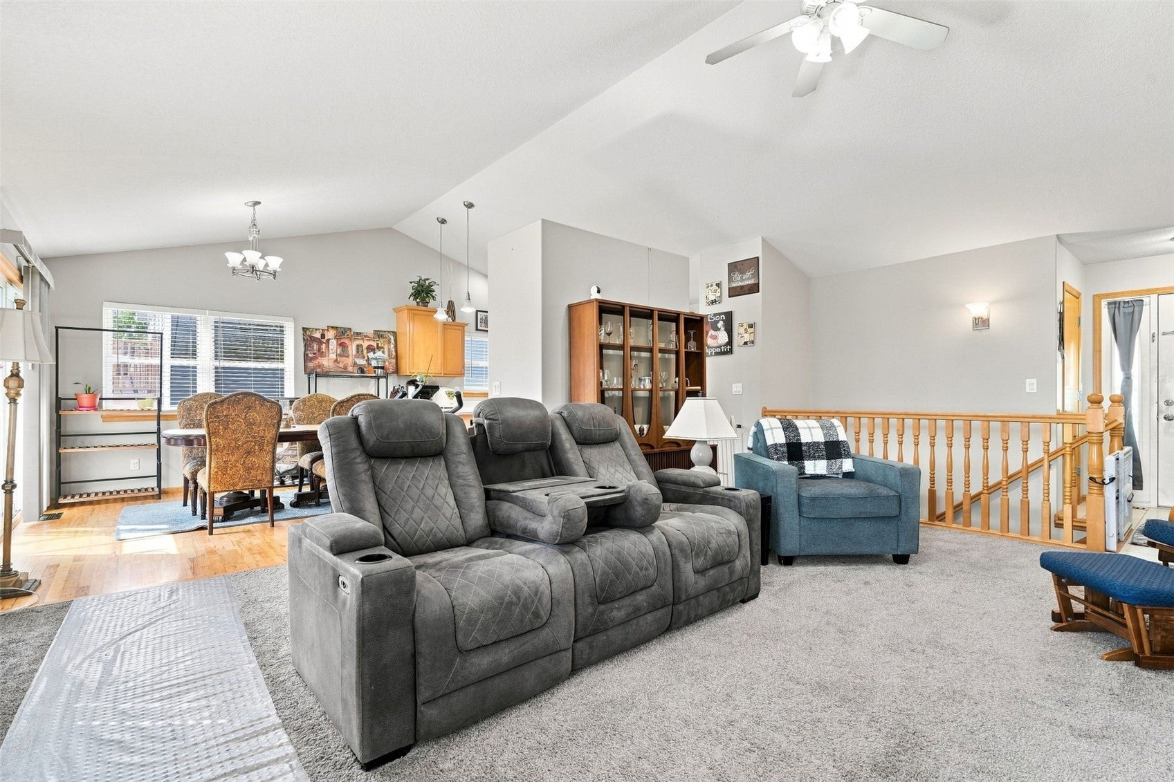 7916 Westfield Drive NE