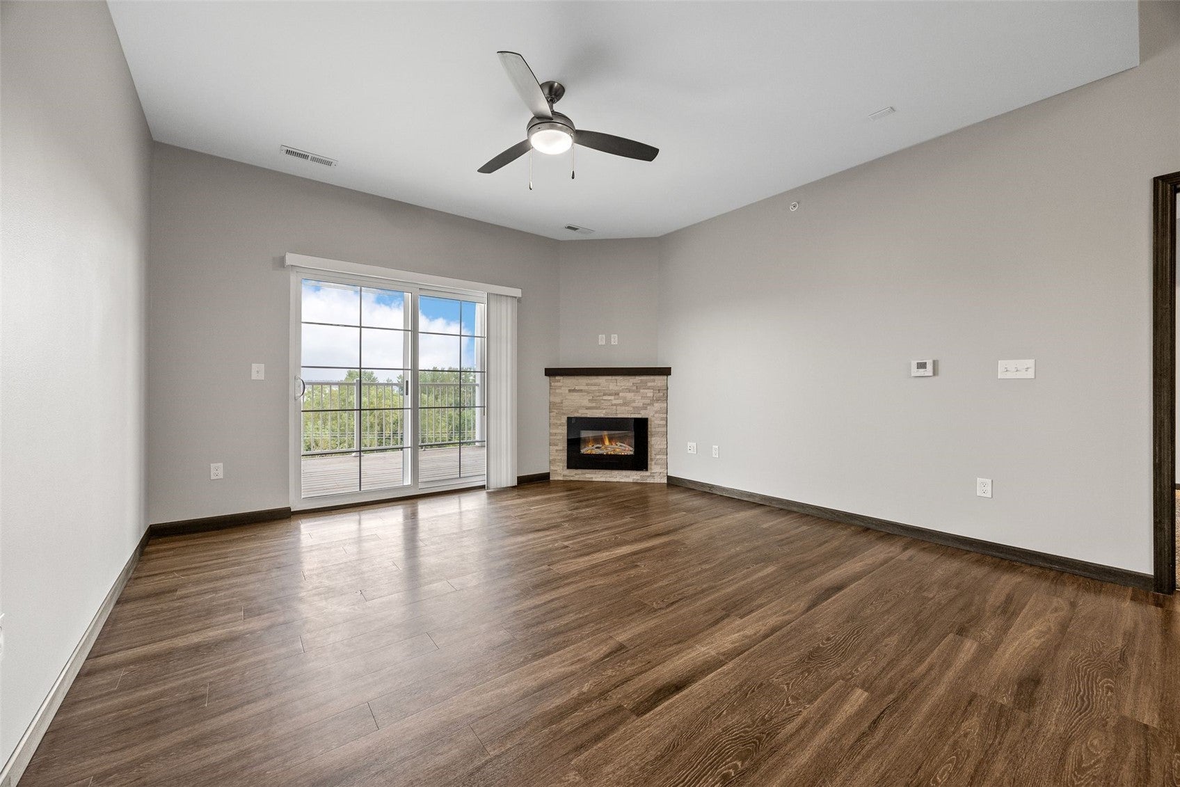 2871 Spring Rose Circle 304